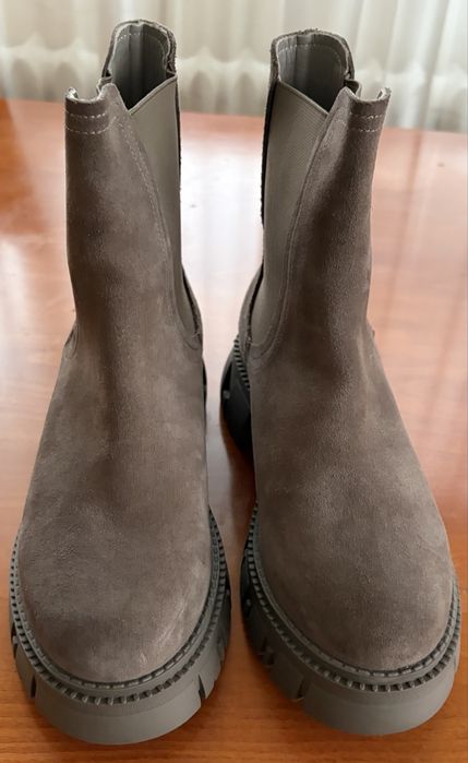 Велурени дамски боти