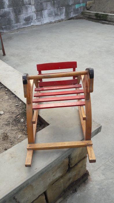 Caluțde lemn pentru copii