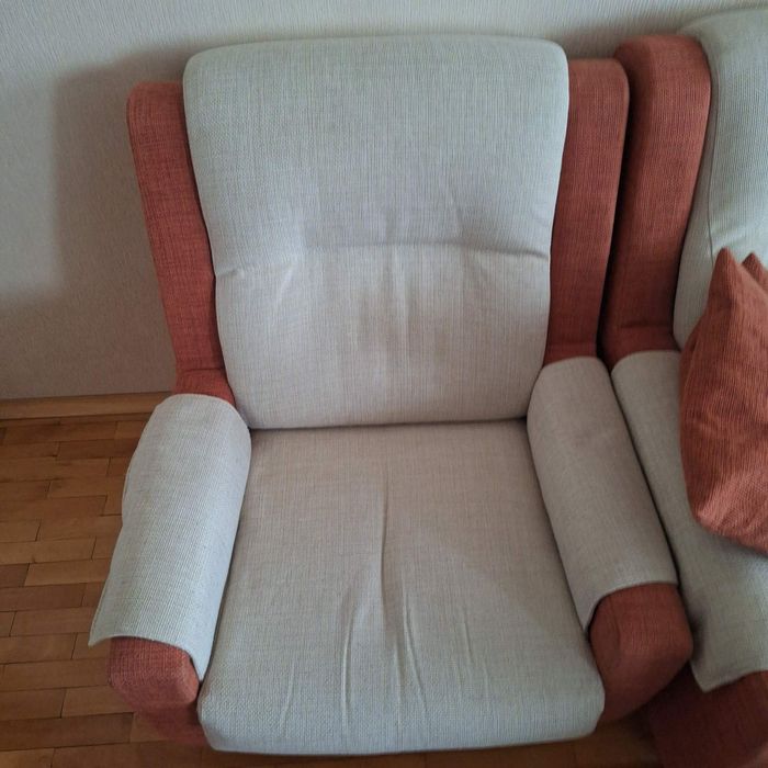 Подарявам диван и два фотьойла за хол