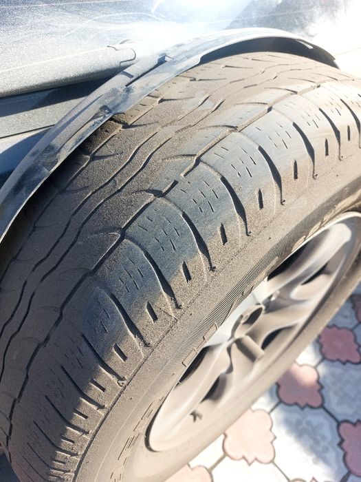 Продам резину на машину б/у