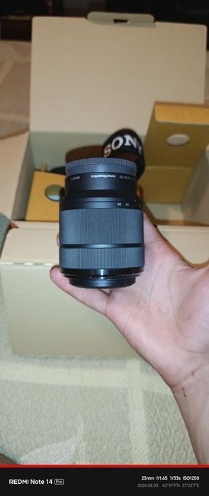 Продавам  Sony A7 III Kit (с обектив) + Светкавица Meike MK320