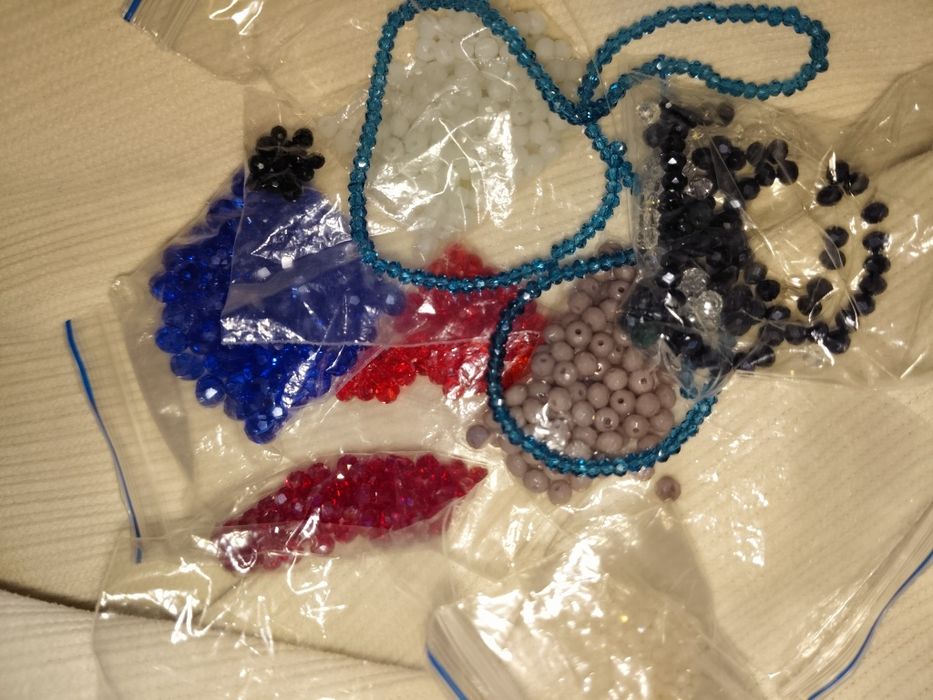 Фурнитура, бисер