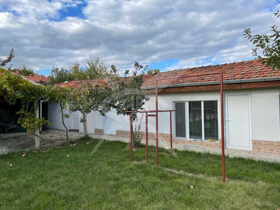 Къща в с.Песнопой! 100717