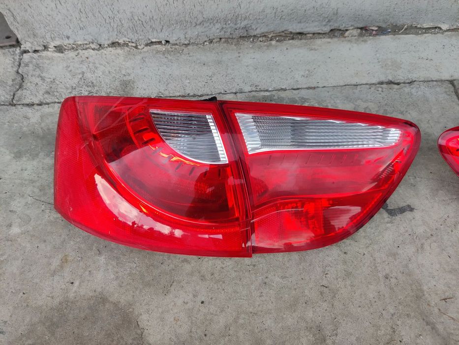 Stop Stopuri Lampa stanga dreapta haion aripa spate Seat EXEO Break 3R9945095A 96A