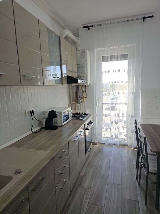 Închiriez apartament 2 camere în regim hotelier ADORA PARK