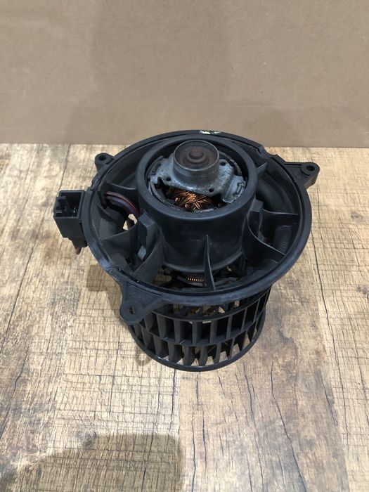 Ventilator habitaclu Ford Fiesta 2002-2008/2008-2016