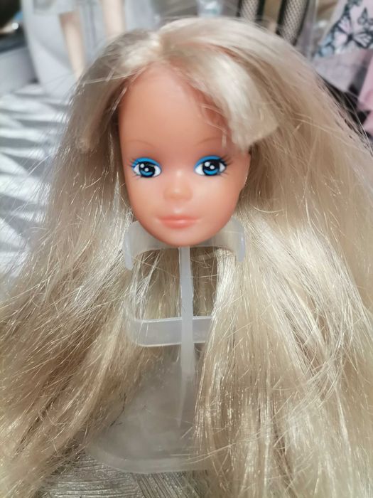 Изгодно - лотове глави на кукли Barbie bie