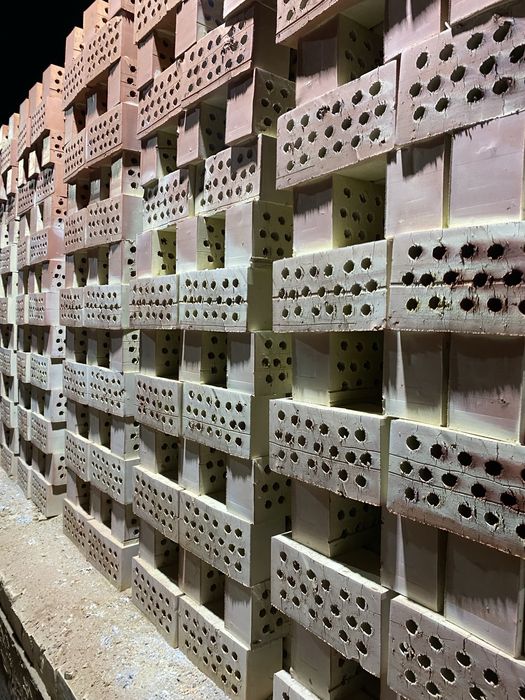 Sfatli pishgan g’isht -arzon narxlarda yetkazib beramiz