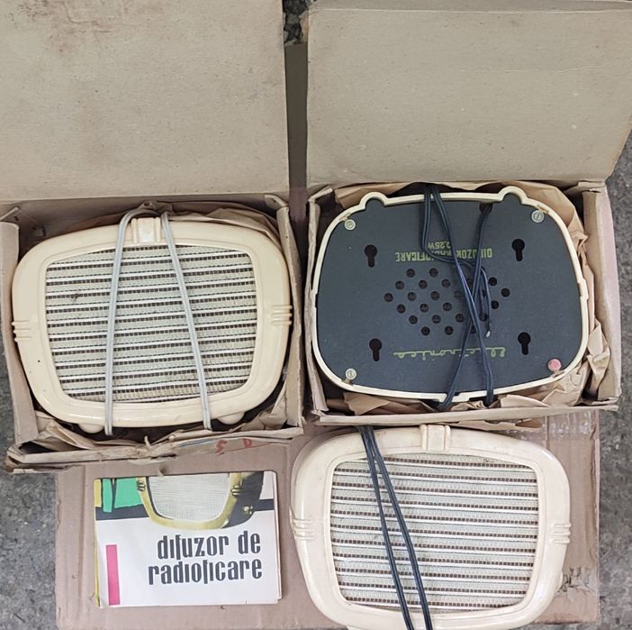 Difuzoare vintage retro — disponibile în 3 variante, inclusiv sigilate