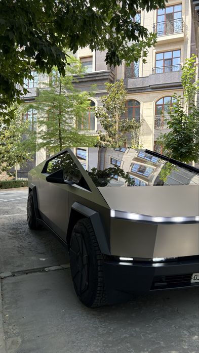 Tesla CyberTruck Cyberbeast наличи Ташкенте