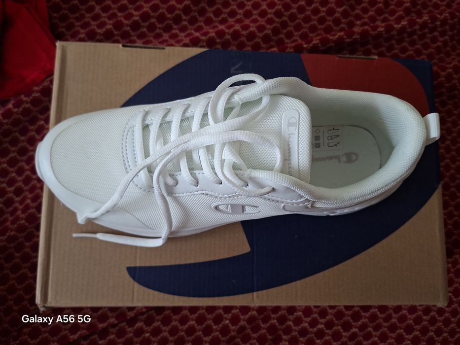 Adidași champion