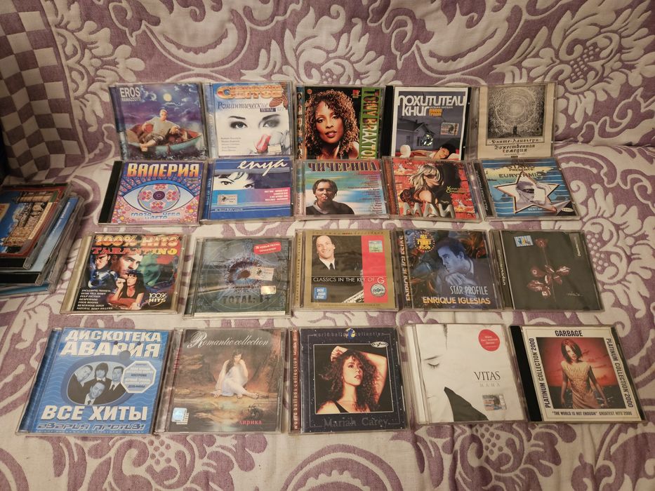 CD диски музыкальные по 450 тенге