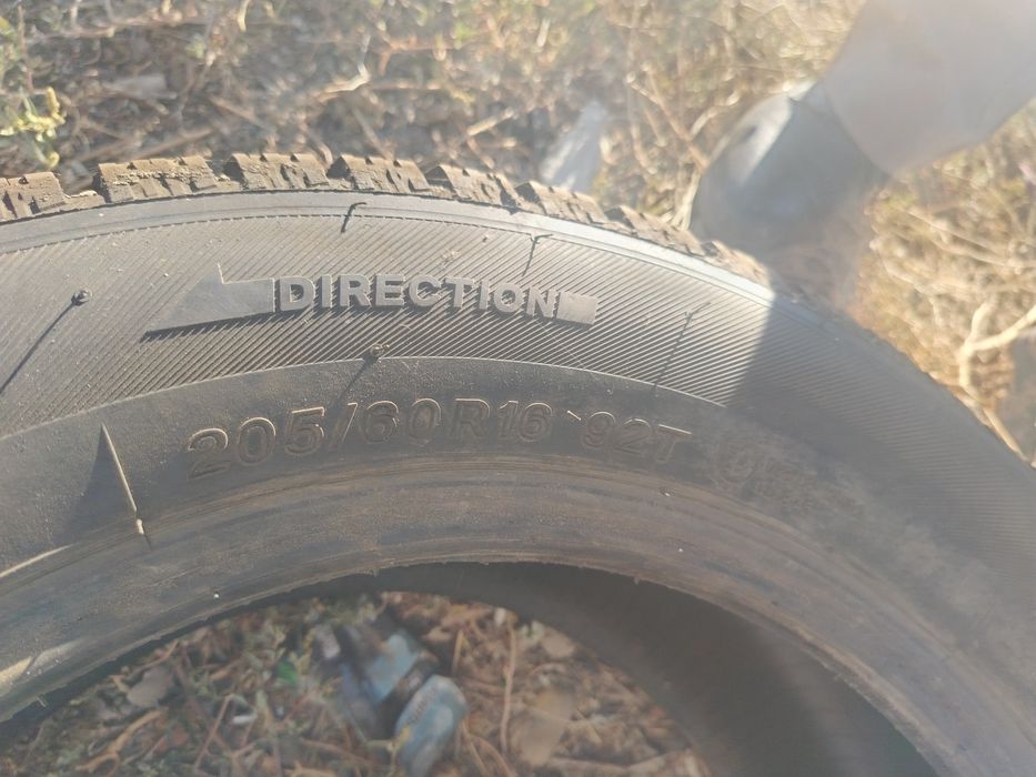 Зимнии шипованные щины
