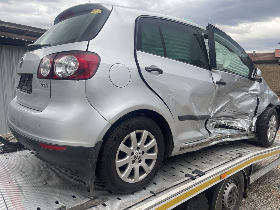 Golf 5 plus на части