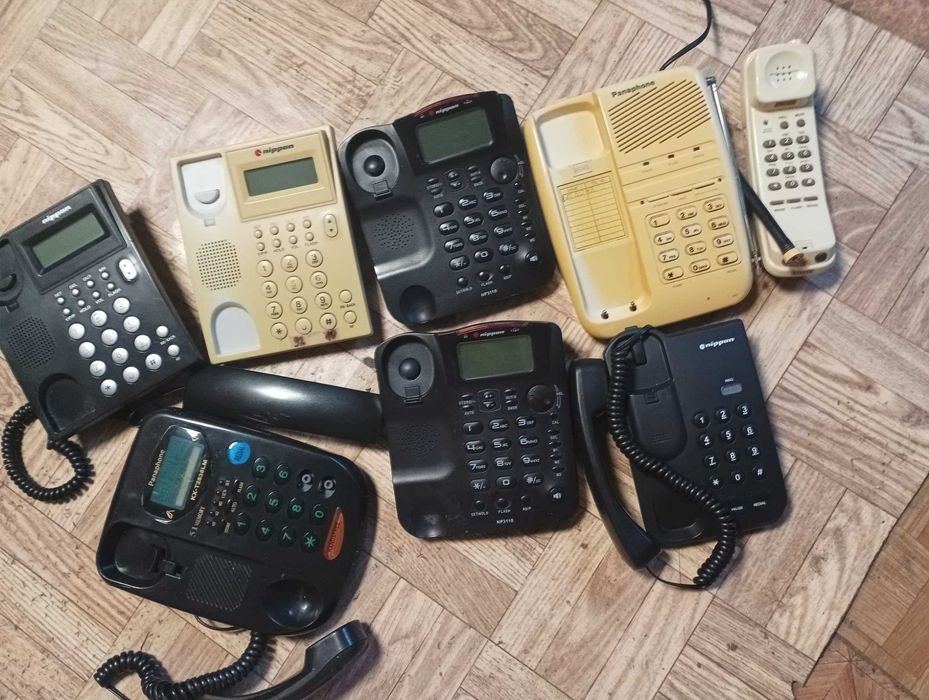 Стари  телефони  пишеща машина