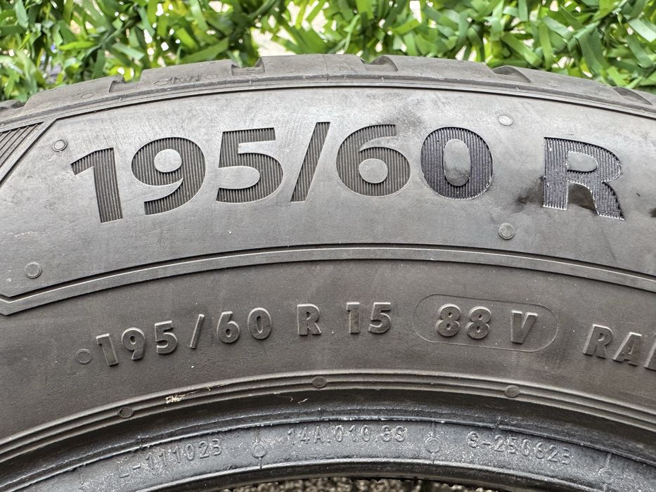 Автомобилни гуми 195 60 15 Barum