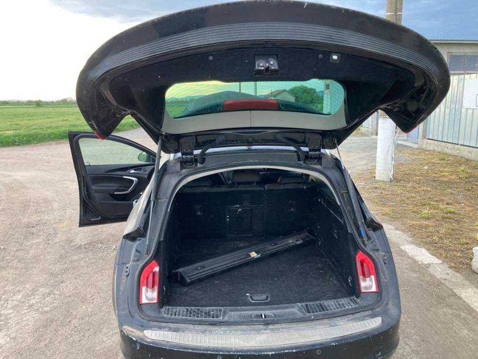 Opel insignia a Опел инсигния 2.0дизел a20dth на части