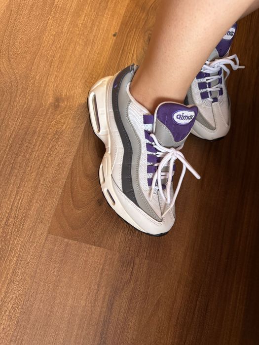 Продам кроссовки air Nike