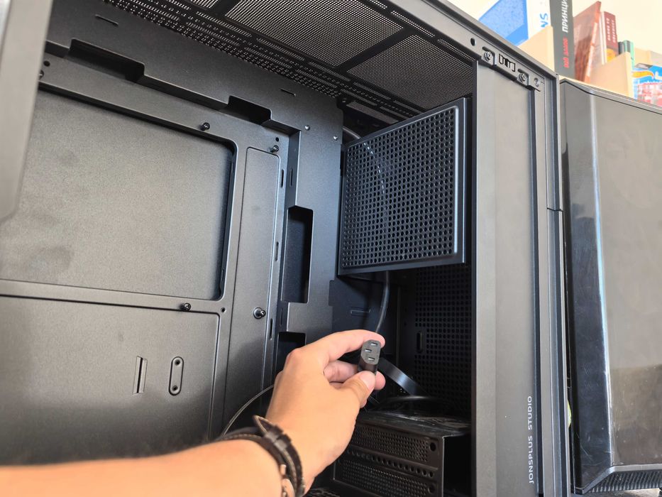 Кутия с дисплей Jonsbo D41 STD Screen Black