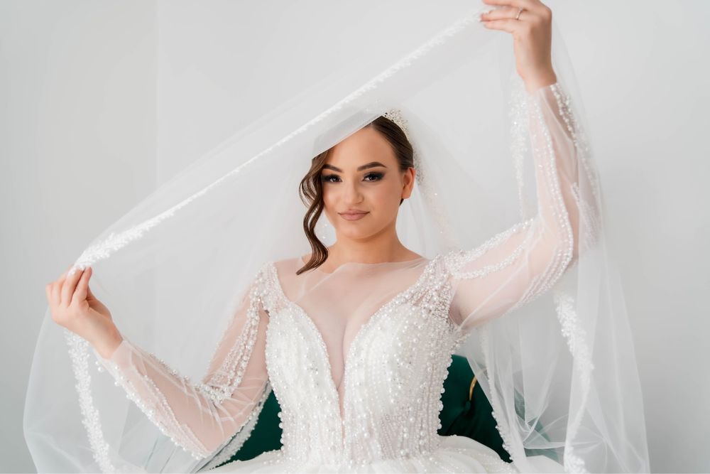 Vand rochie de mireasa