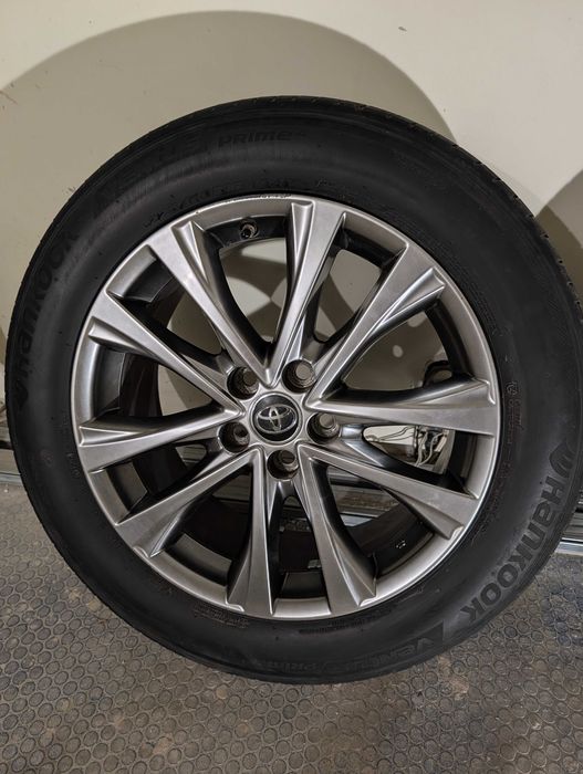 4 броя Алуминиеви Джанти Toyota rav4 18" 225/60  2016 оригинални тойота рав4 лети 18ки гуми датчици за налягане