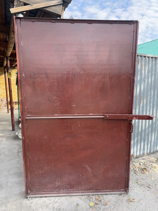 Продам Ворота железные б/у