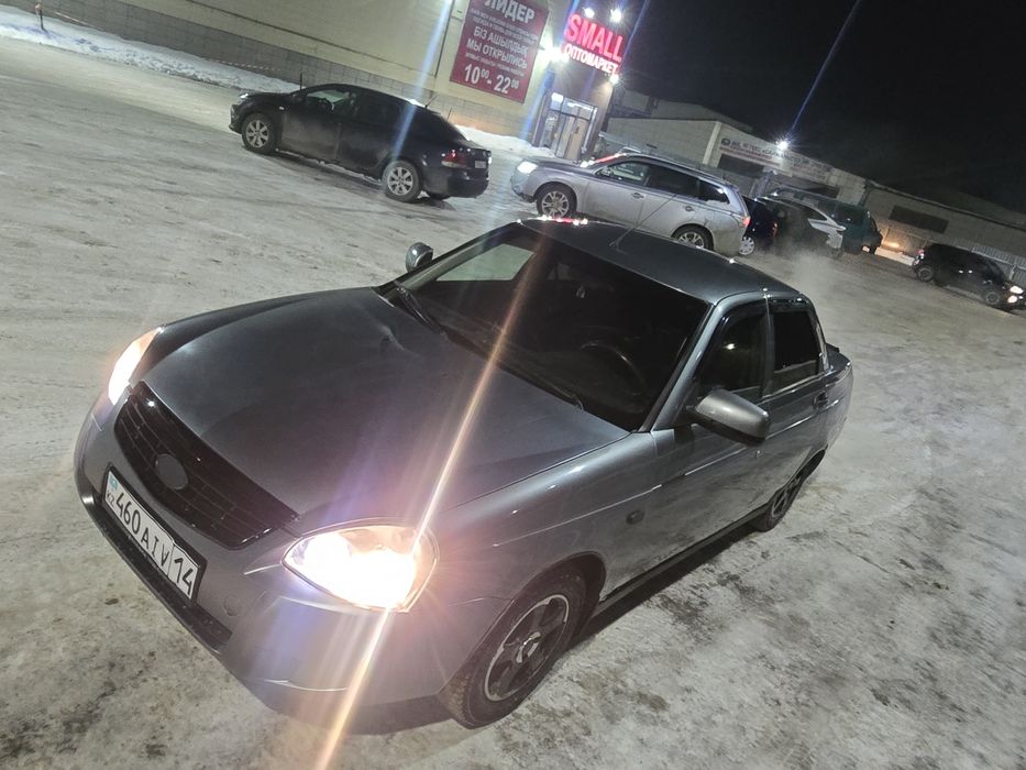Продам Приору 2010 года