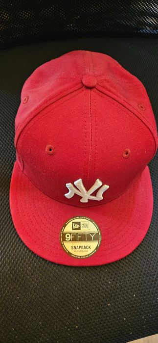 Vand sapca NEW ERA rosie, noua, nepurtata