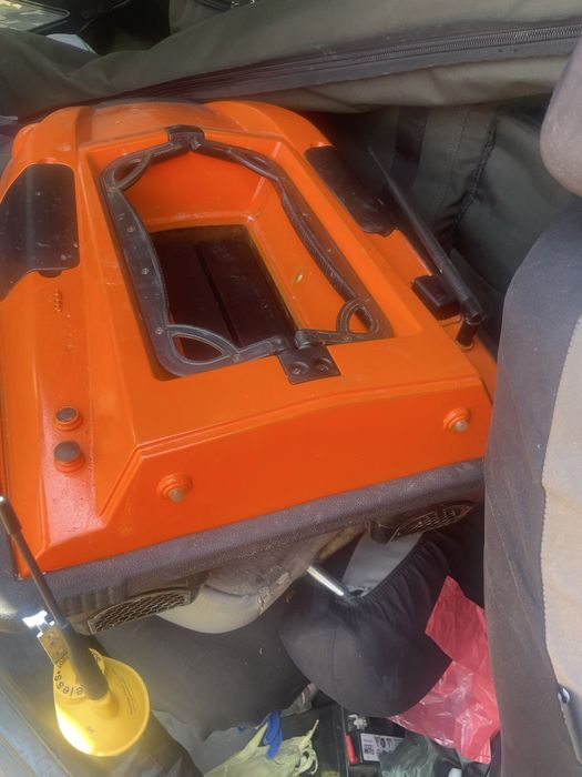 Лодка за. Захранка. Gps. sonar.  с две батерий