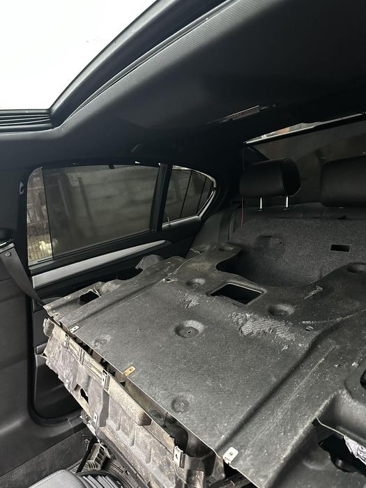 БМВ ф10 550 xi на части