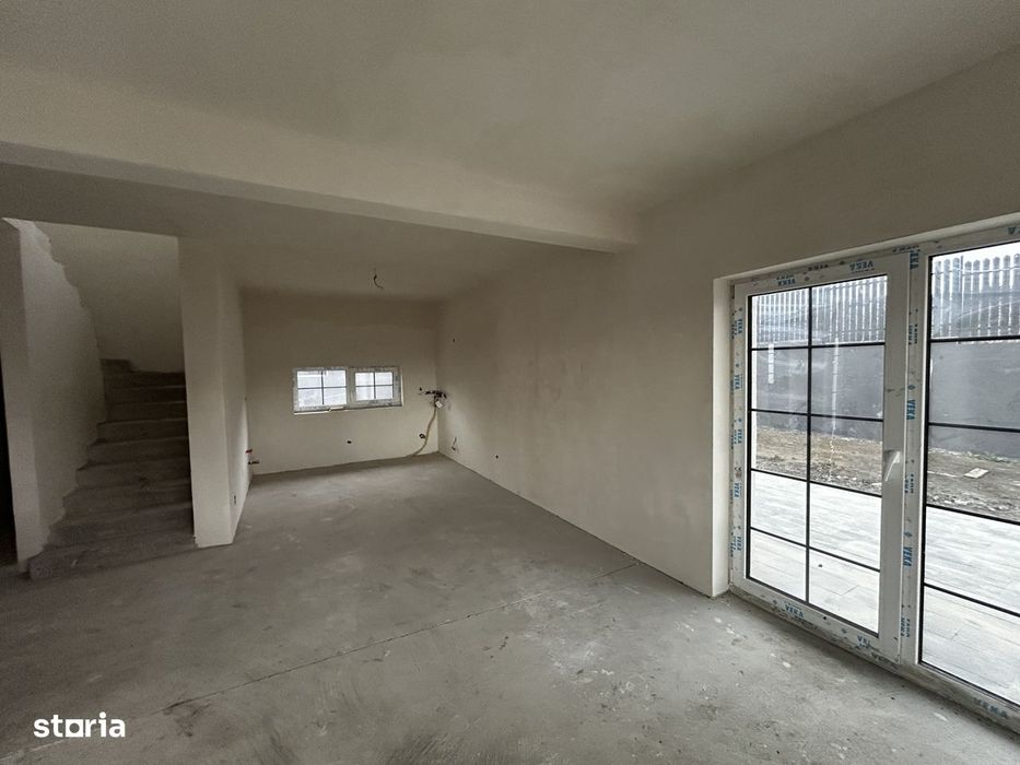 Casa cu garaj, 120 mp, 500 mp teren, CF disponibil, Chinteni