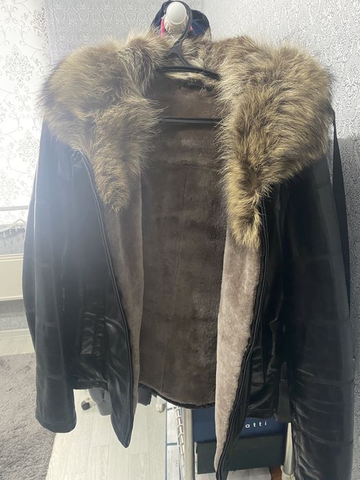 Продам мужскую дубленку