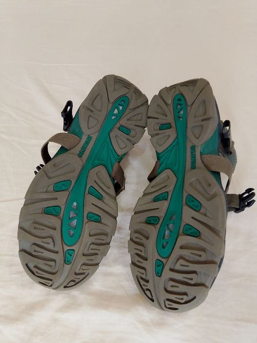 Сандали новые, размер 40