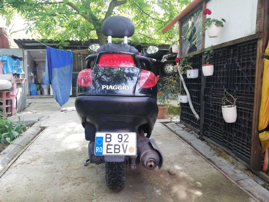 Maxi-scuter Piaggio X 9- 250 cm3,