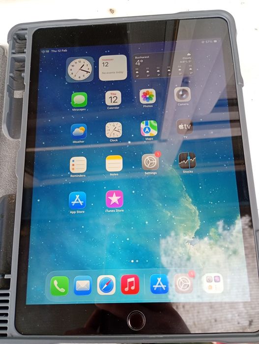 Apple iPad generația 8 32 GB