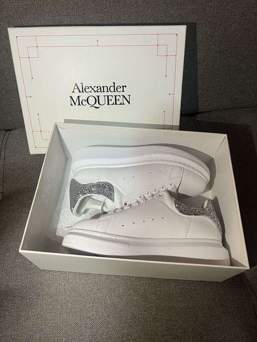 Adidasi Alexander McQueen noi marimea 36,37,38