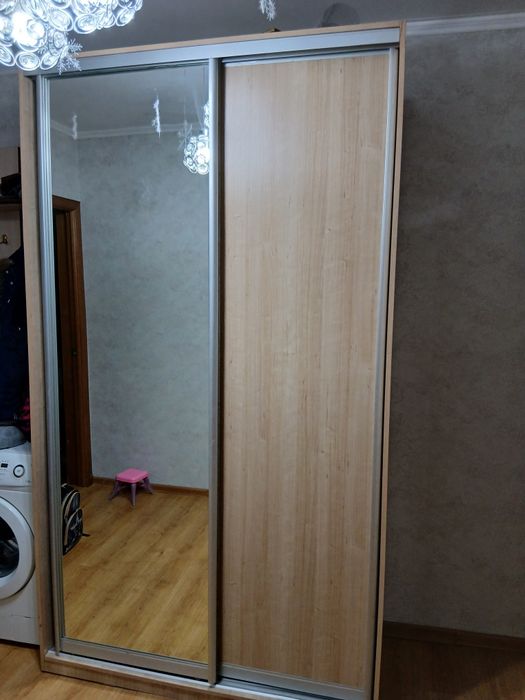 Продам шкаф купе