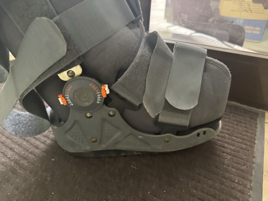 Ортез-ботинок (Walker boot) с регулировкой угла