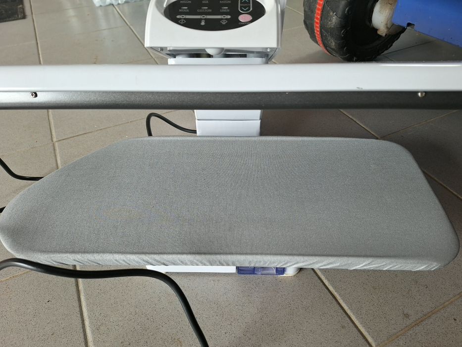 Presa de calcat cu abur