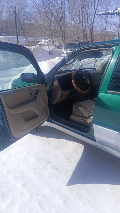 Продам Мазду трибьют