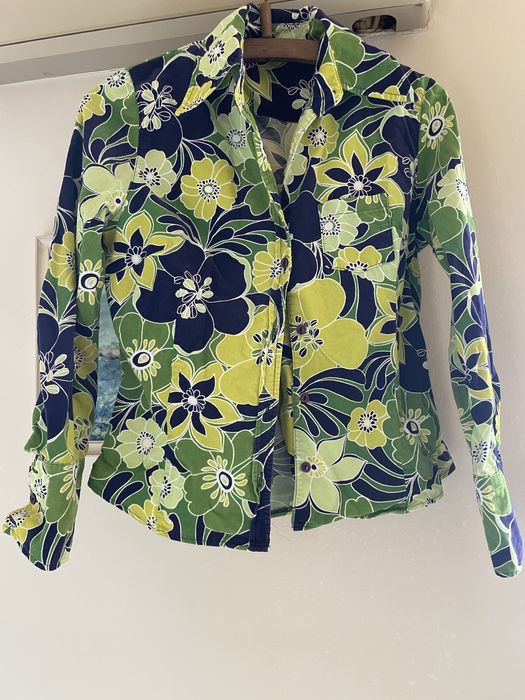 Риза дамска със копчета