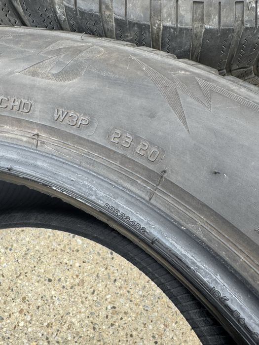 Urgent! Set 4 anvelope iarnă Bridgestone 225/60/R18 XL 104V