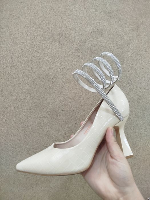 Toy marosimlar uchun tuflik