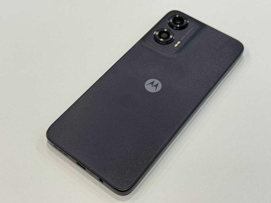Motorola G35 – 4GB RAM / 256GB