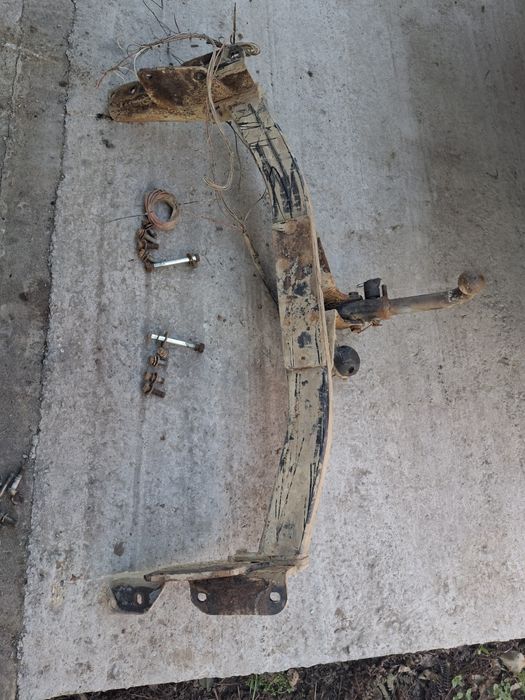 Теглич за мицубиши паджеро 3 къса база