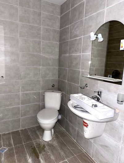 Продава се Едностаен апартамент в Бургас, Център - 47 кв.м за 1000 €/кв.м - Снимка #2