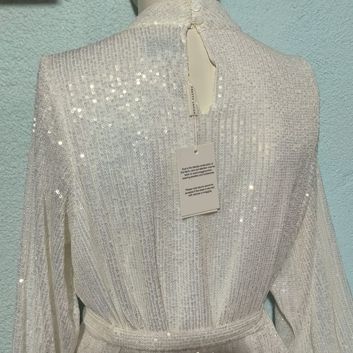 Rochie superba alba cu paiete de ocazie noua cu eticheta