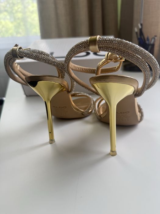 Sandale aldo cu toc 37