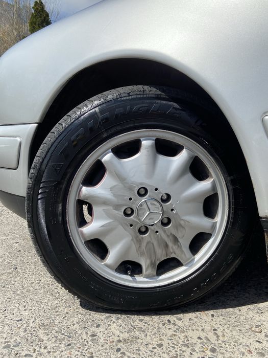 Продам диски вмести с шинами