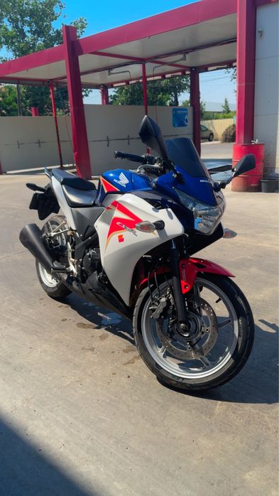 Vand Honda CBR 250R